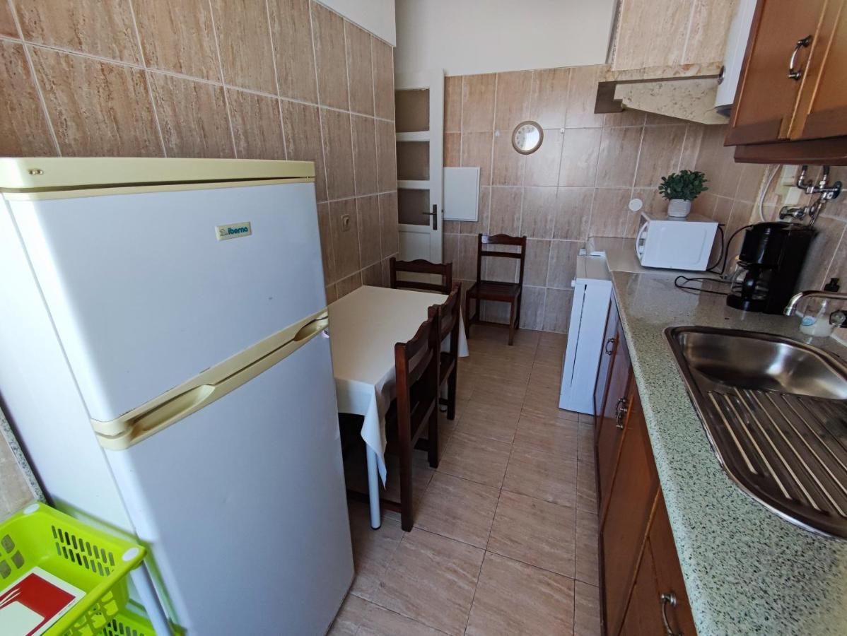 Lisbon Traditional T2 With Balcony In Damaia, Lisbon Амадора Екстериор снимка